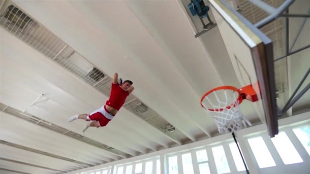 Face Team’s Trampoline Slam Dunks are&nbsp;Death-Defying