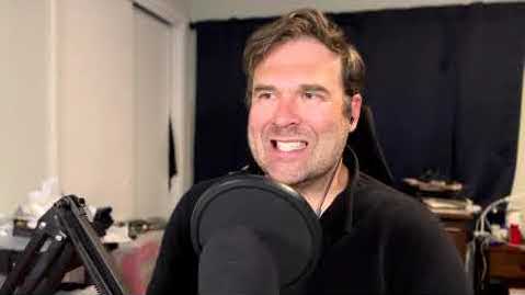 Peen Pants, Christmas in July, Beer Die vs Busch Lit | Giant Mess S3&nbsp;E5